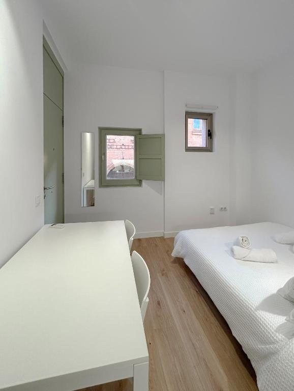 Ventana y mesa